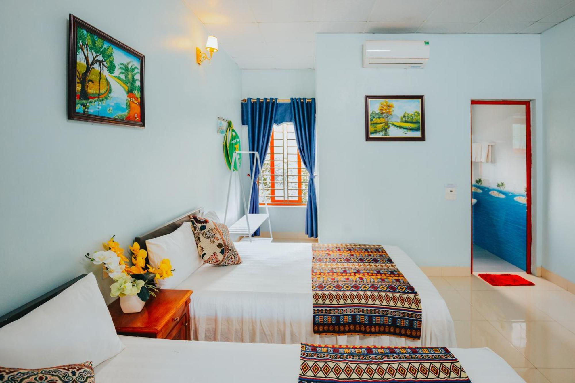 Blue Garden Homestay Нин Бин Екстериор снимка