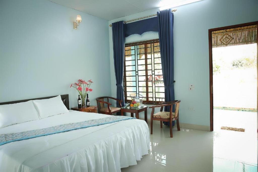 Blue Garden Homestay Нин Бин Екстериор снимка