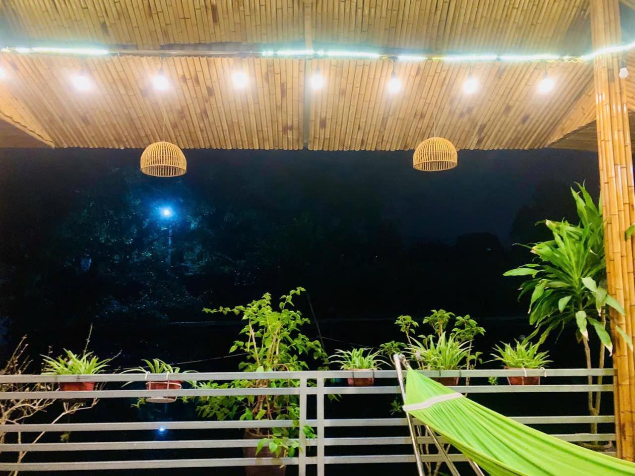 Blue Garden Homestay Нин Бин Екстериор снимка