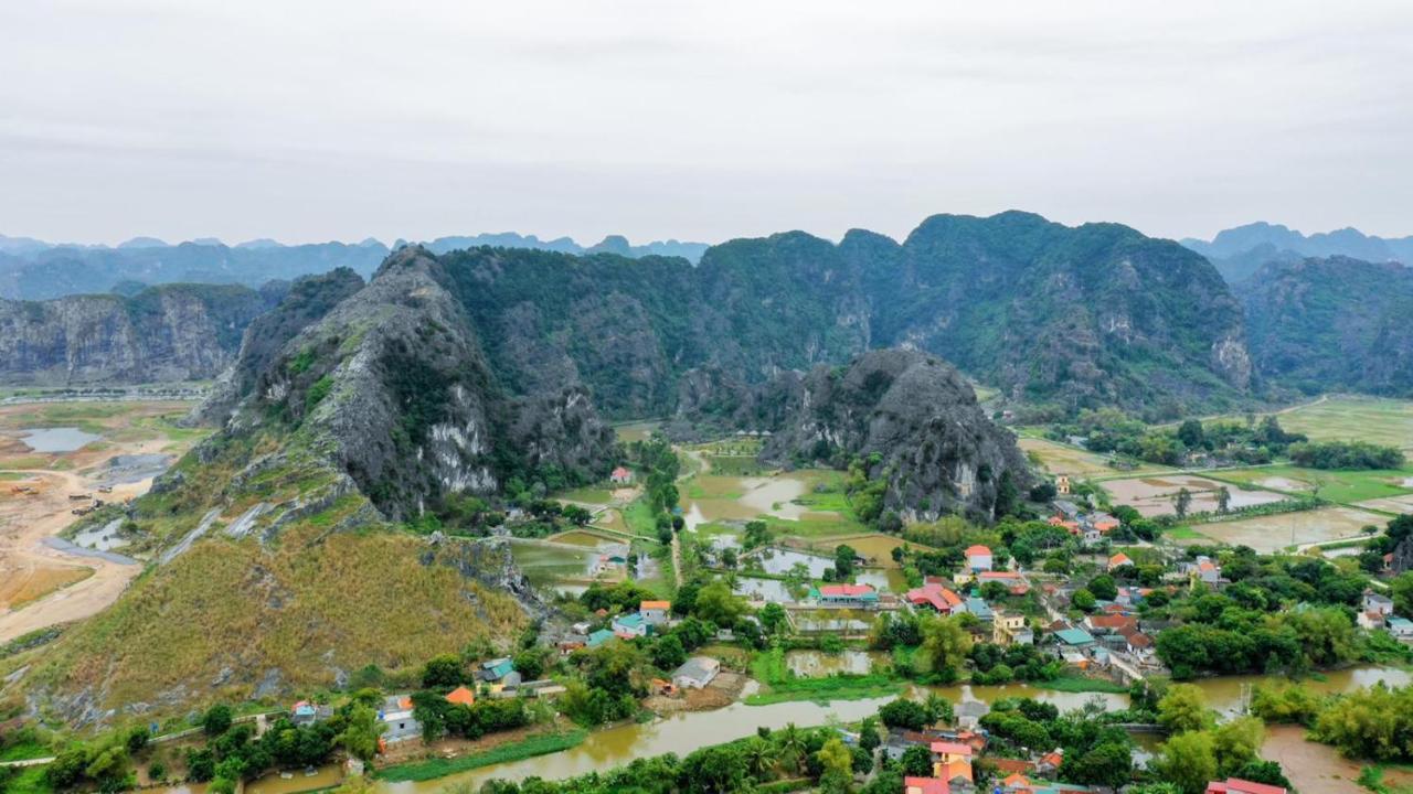 Blue Garden Homestay Нин Бин Екстериор снимка